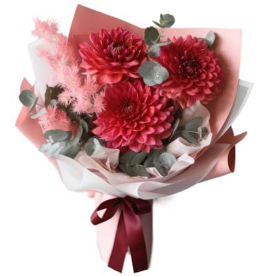 Букет из георгинов «Романтический вечер»